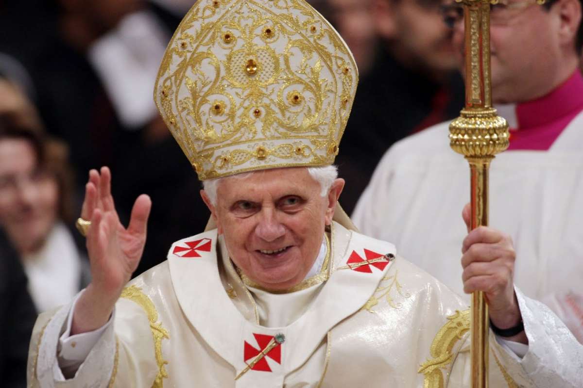 Il Papa si dimette, le reazioni dei vip [FOTO]