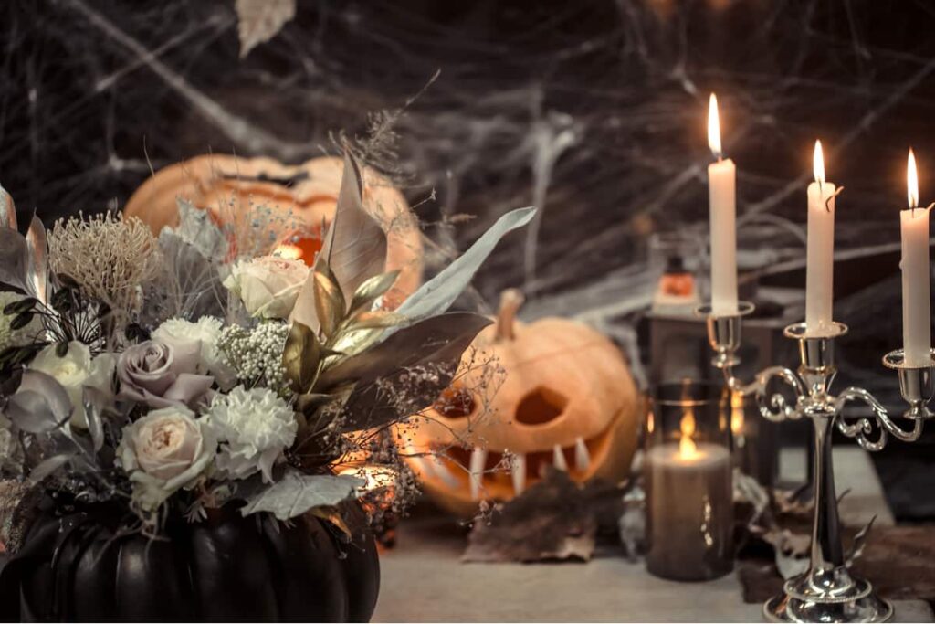 centrotavola per Halloween zucca e candelabro 