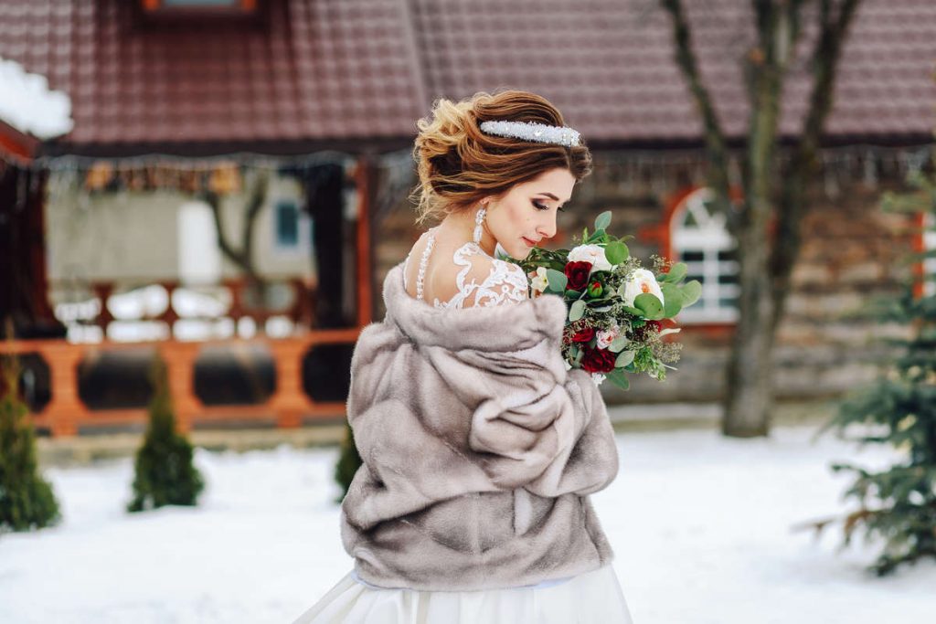 Matrimonio in inverno: tante idee per la sposa | Pourfemme