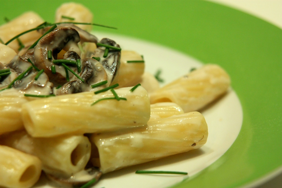 Tortiglioni agli champignon, ricetta autunnale ipocalorica