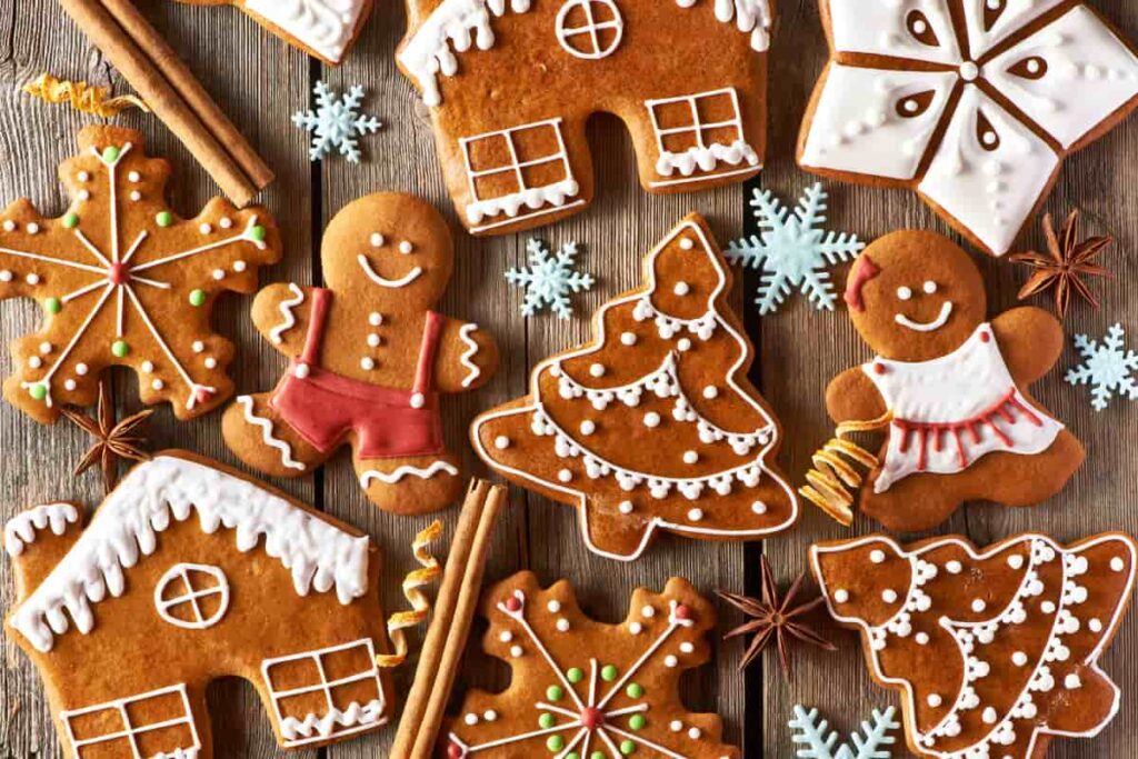 biscotti di pastafrolla di Natale con formine natalizie ricette vigilia