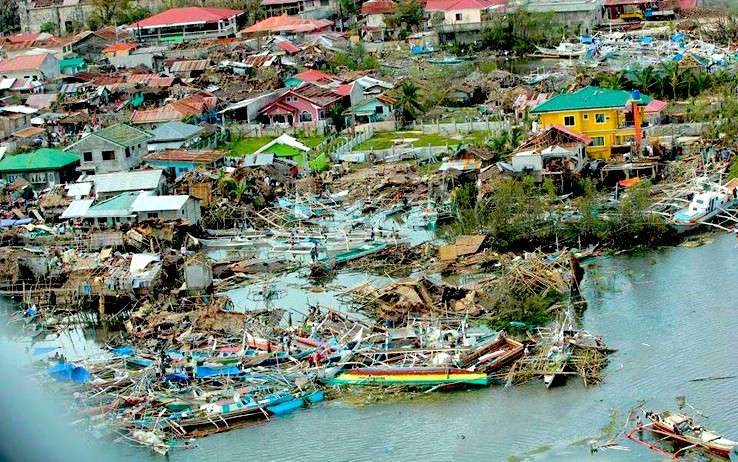 Il tifone Hayan ha devastato le Filippine