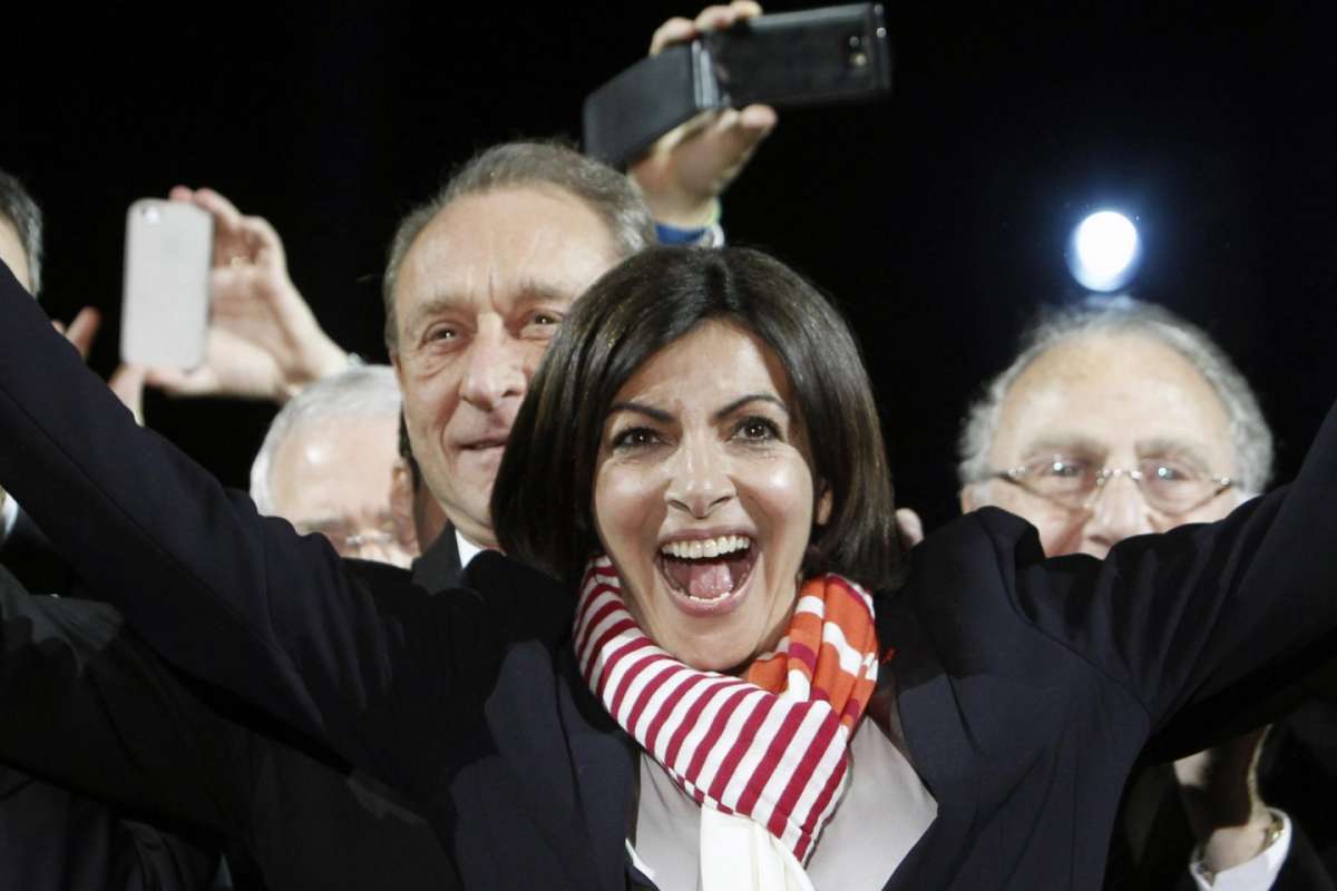 Anne Hidalgo, il nuovo Sindaco di Parigi è donna [FOTO]