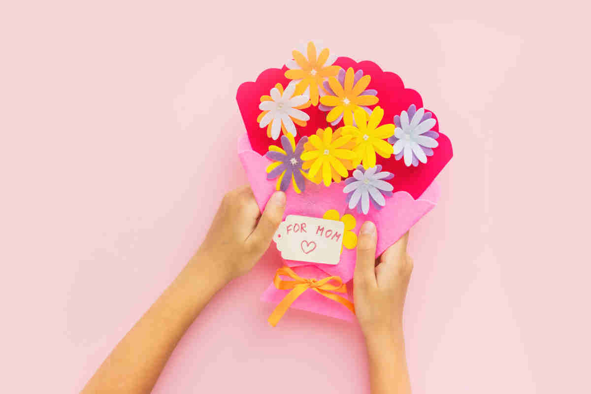 biglietto auguri festa della donna
