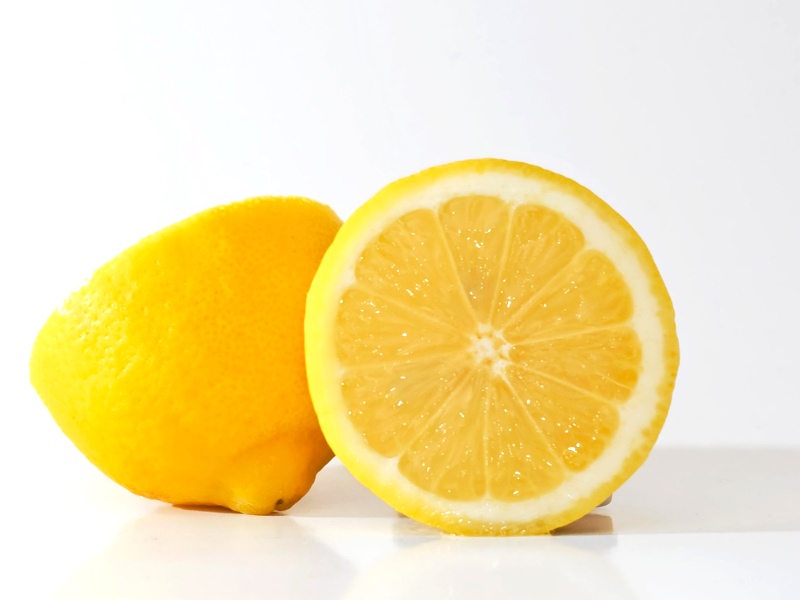 Il limone per la pulizia della casa: naturale ed ecologico