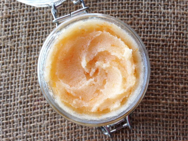 Homemade Coconut Oil Sugar Scrub with Grapefruit1