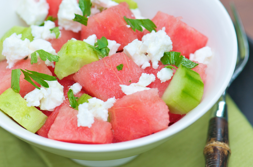 Insalata di cetrioli, feta e anguria, ricetta light