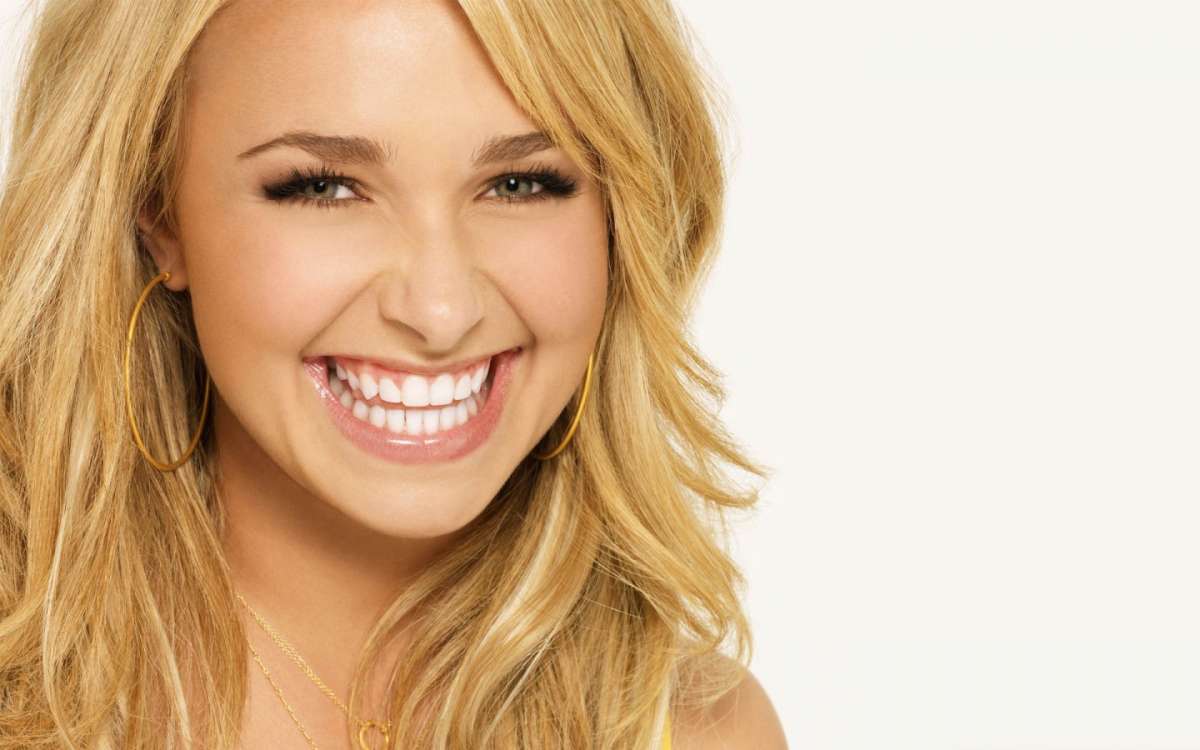 Hayden Panettiere beauty look: copia il make up della star [FOTO]