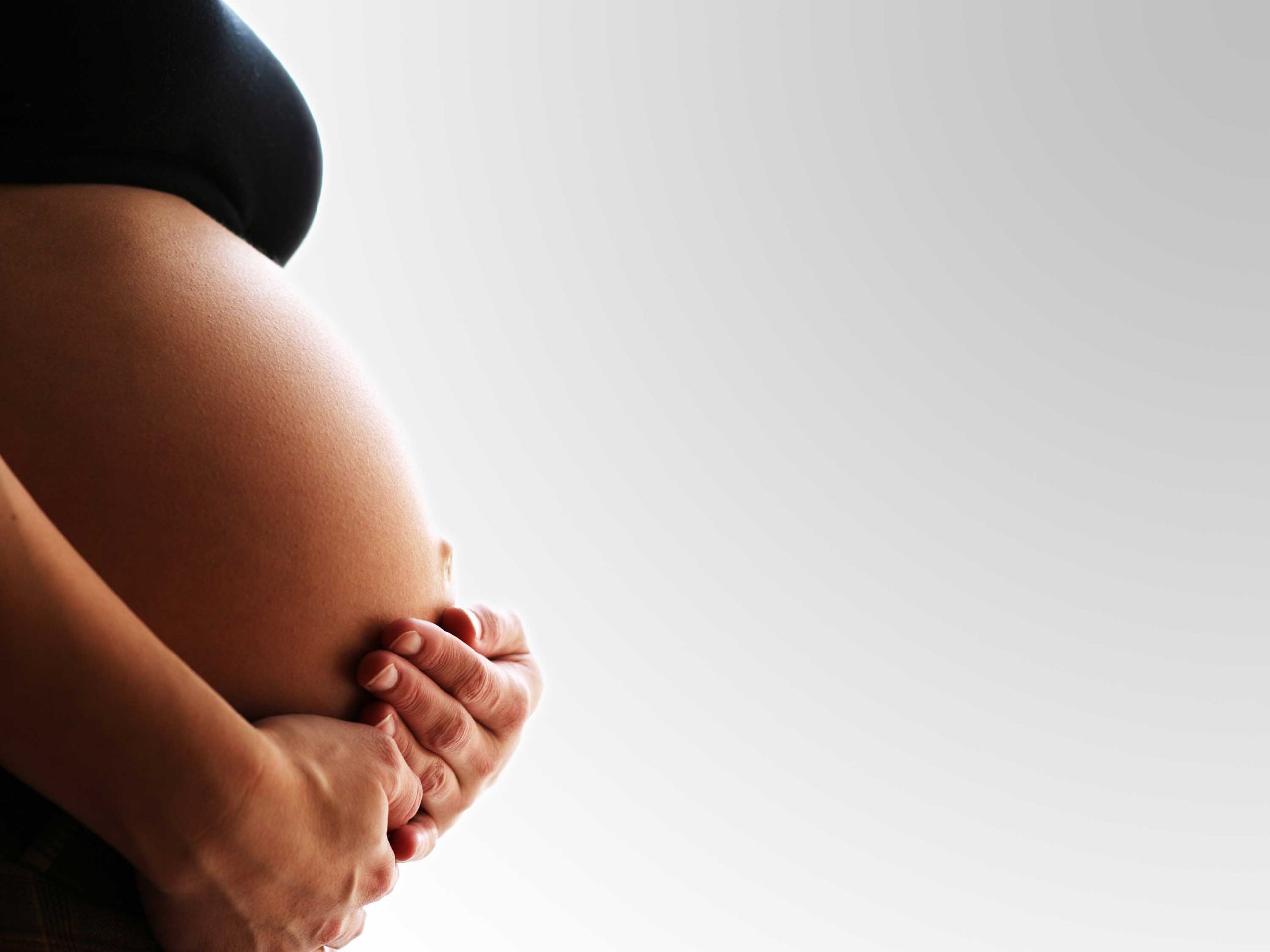 Formicolio alla pancia in gravidanza: cause e cosa fare