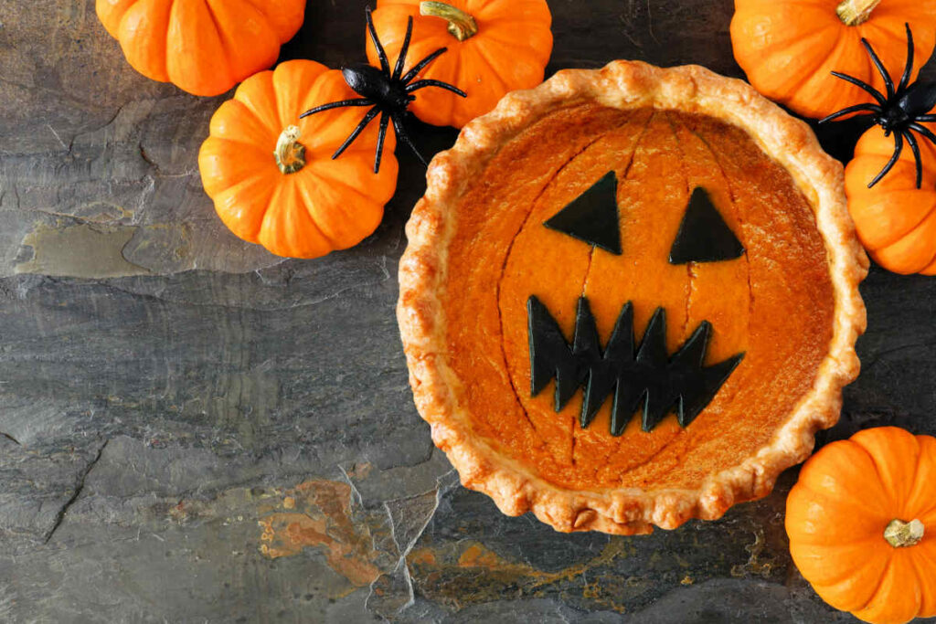 torta di pasta sfoglia salata per halloween con patate e zucca