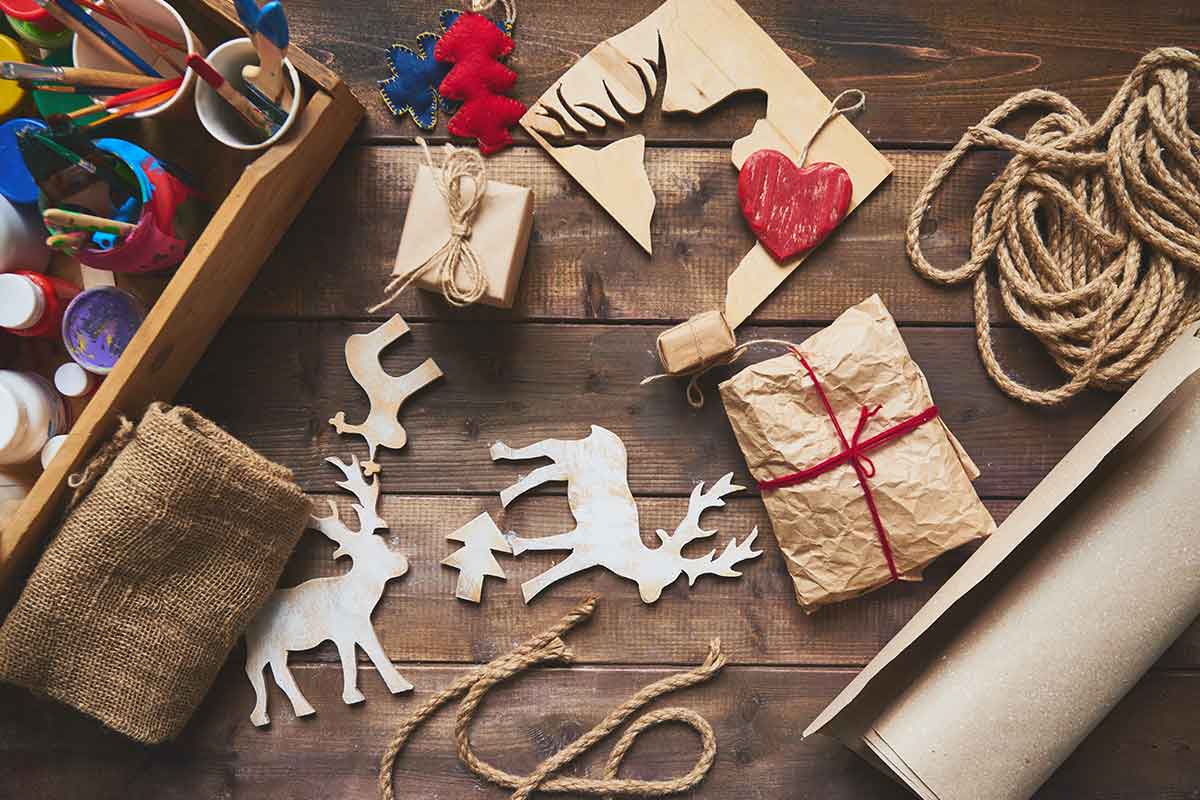 Lavoretti di Natale facili: le migliori idee fai da te per adulti
