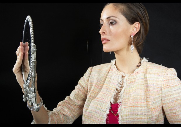 lady with mirror