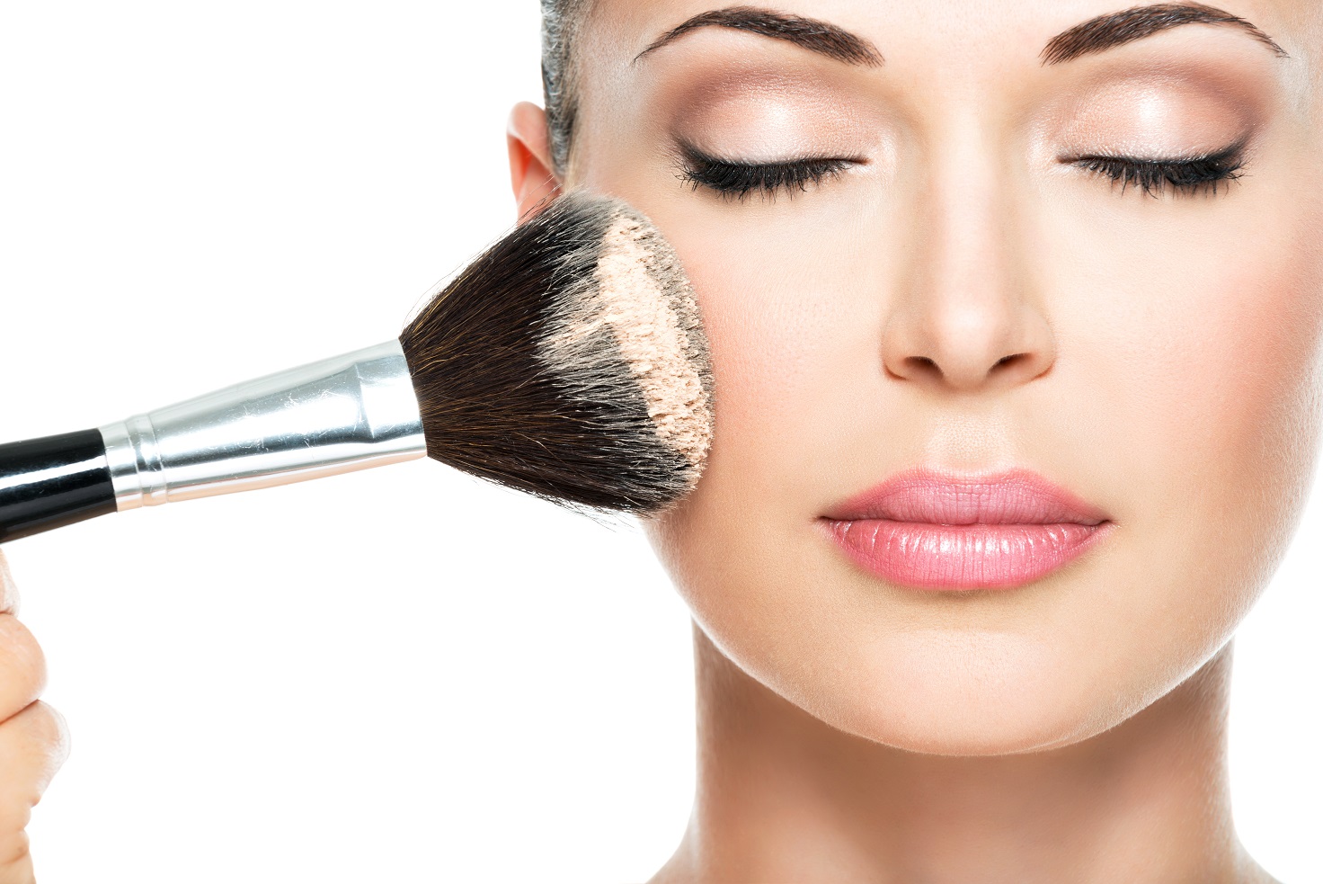 Come risparmiare sul make up: 5 consigli utili