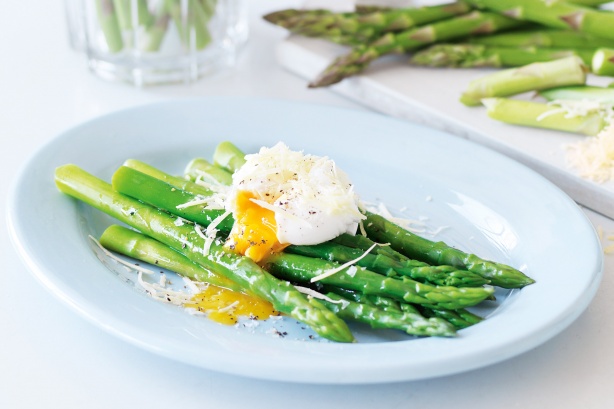 Asparagi alla milanese, ricetta light