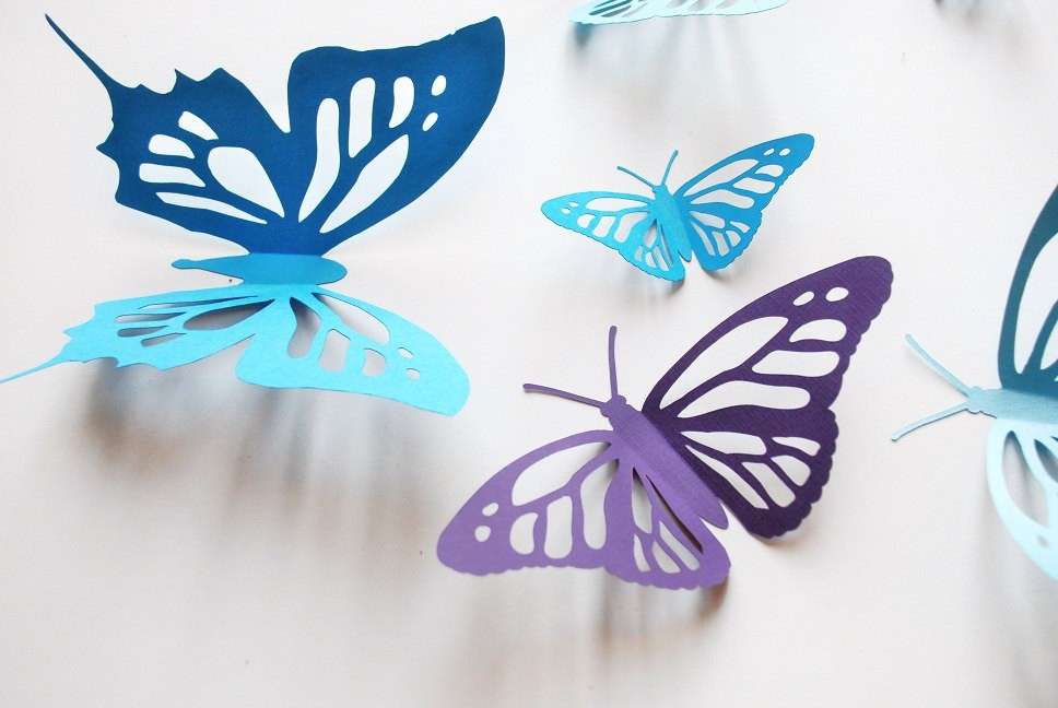 Объемная бабочка из бумаги своими руками. Объемные бабочки. Объемные бабочки из бумаги. Бабочки для украшения комнаты. Бабочка поделка из бумаги.