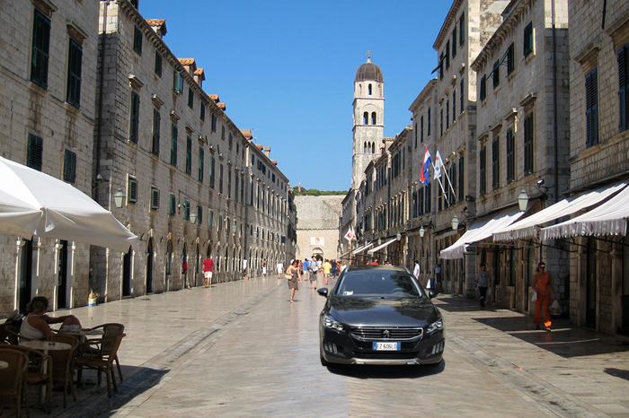 Viaggio con la famiglia in Croazia a bordo della Peugeot 508 RXH