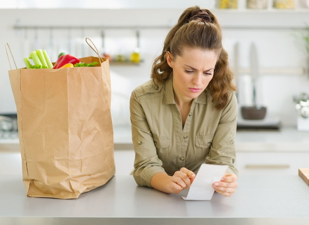 Mangiare sano con pochi soldi: come restare in forma risparmiando