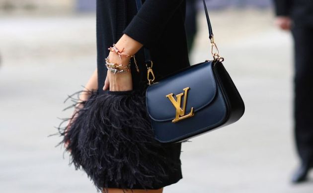 black bag fashion