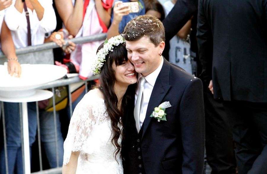 Elisa e Andrea Rigonat si sono sposati: le foto del matrimonio rock