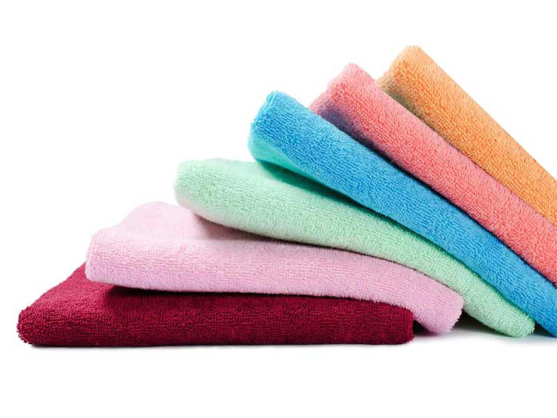 7 trucchi per eliminare l’odore di umido dagli asciugamani