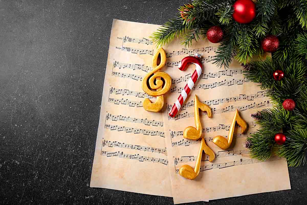 spartiti con canzoni natale e decori