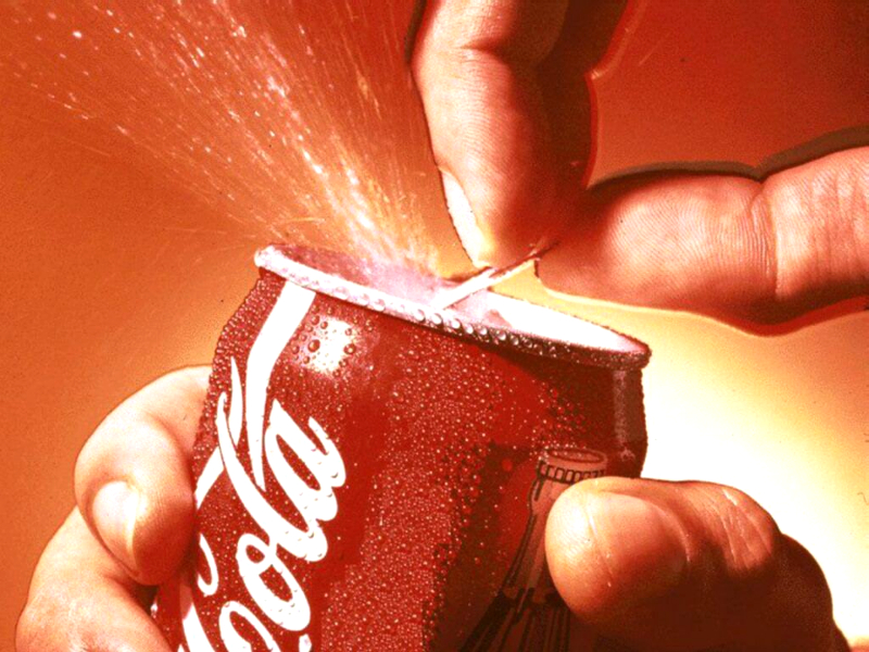Usi alternativi della Coca-Cola: una guida