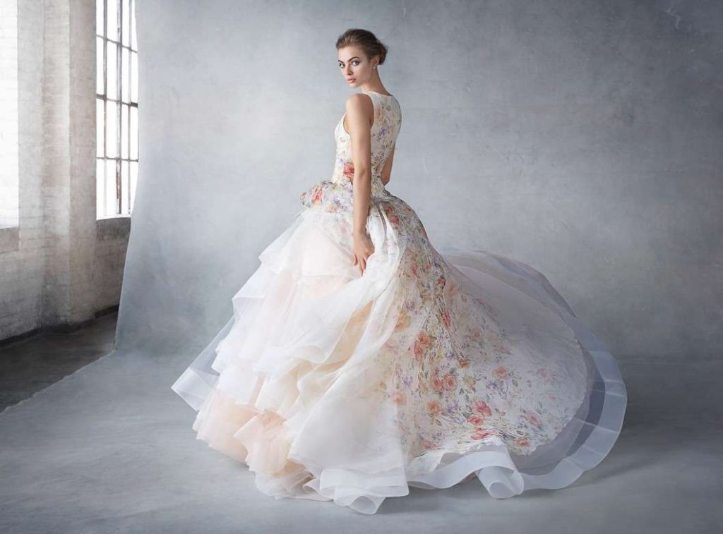 Abiti da sposa in organza: i modelli più eleganti per il giorno del sì  [FOTO] | Pourfemme