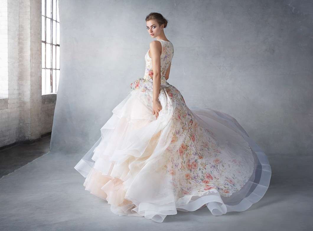 Abiti da sposa in organza: i modelli più eleganti per il giorno del sì [FOTO]