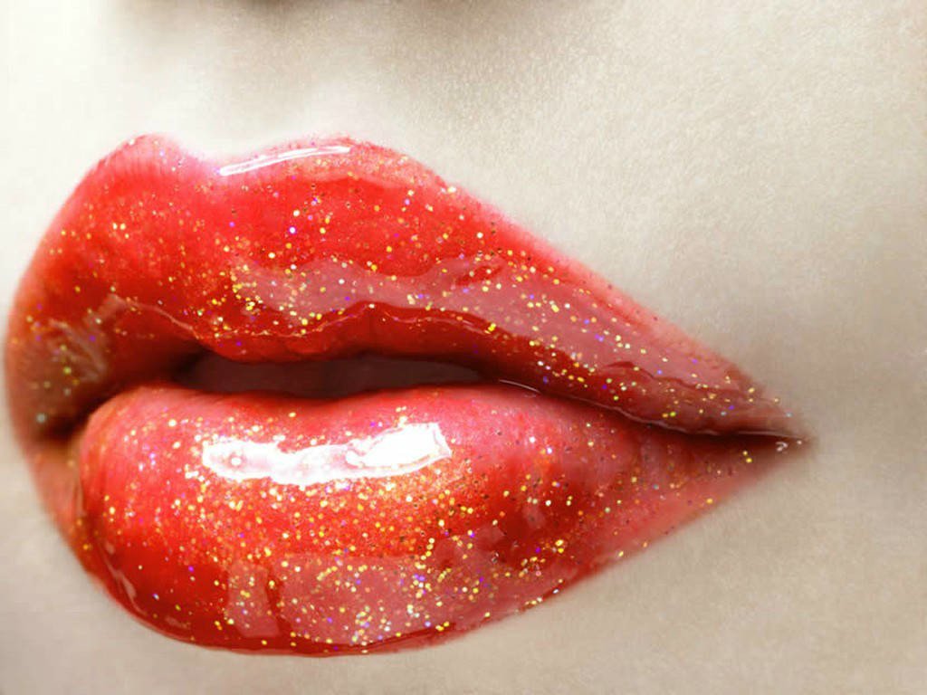 Cosa sai sui rischi per la salute dei cosmetici