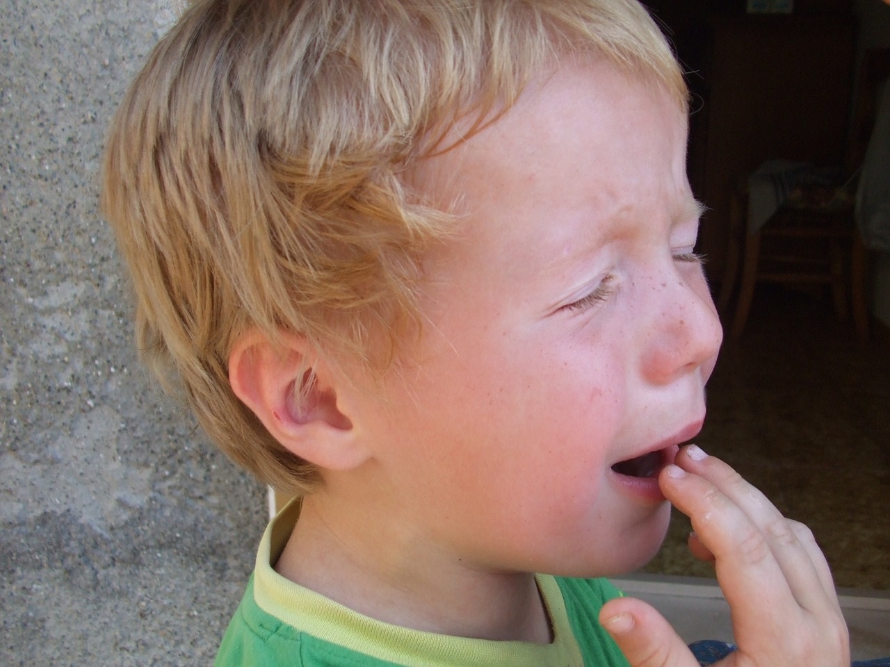 La malattia mani piedi bocca nei bambini: sintomi, incubazione e cure