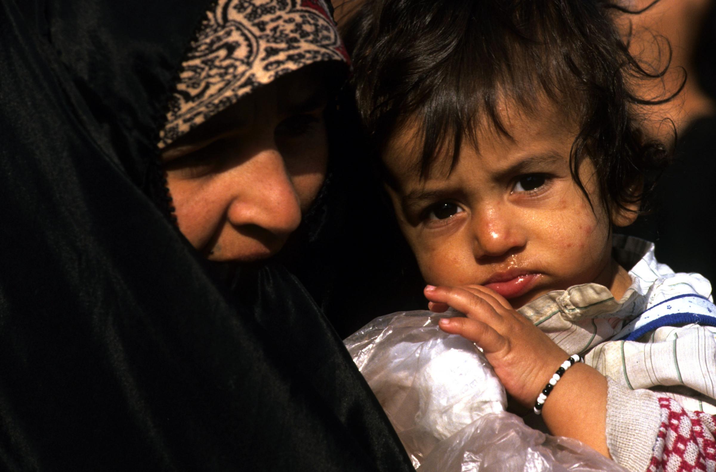 Orrore Isis: all’asta nelle chat e nei mercati donne e bambine rapite