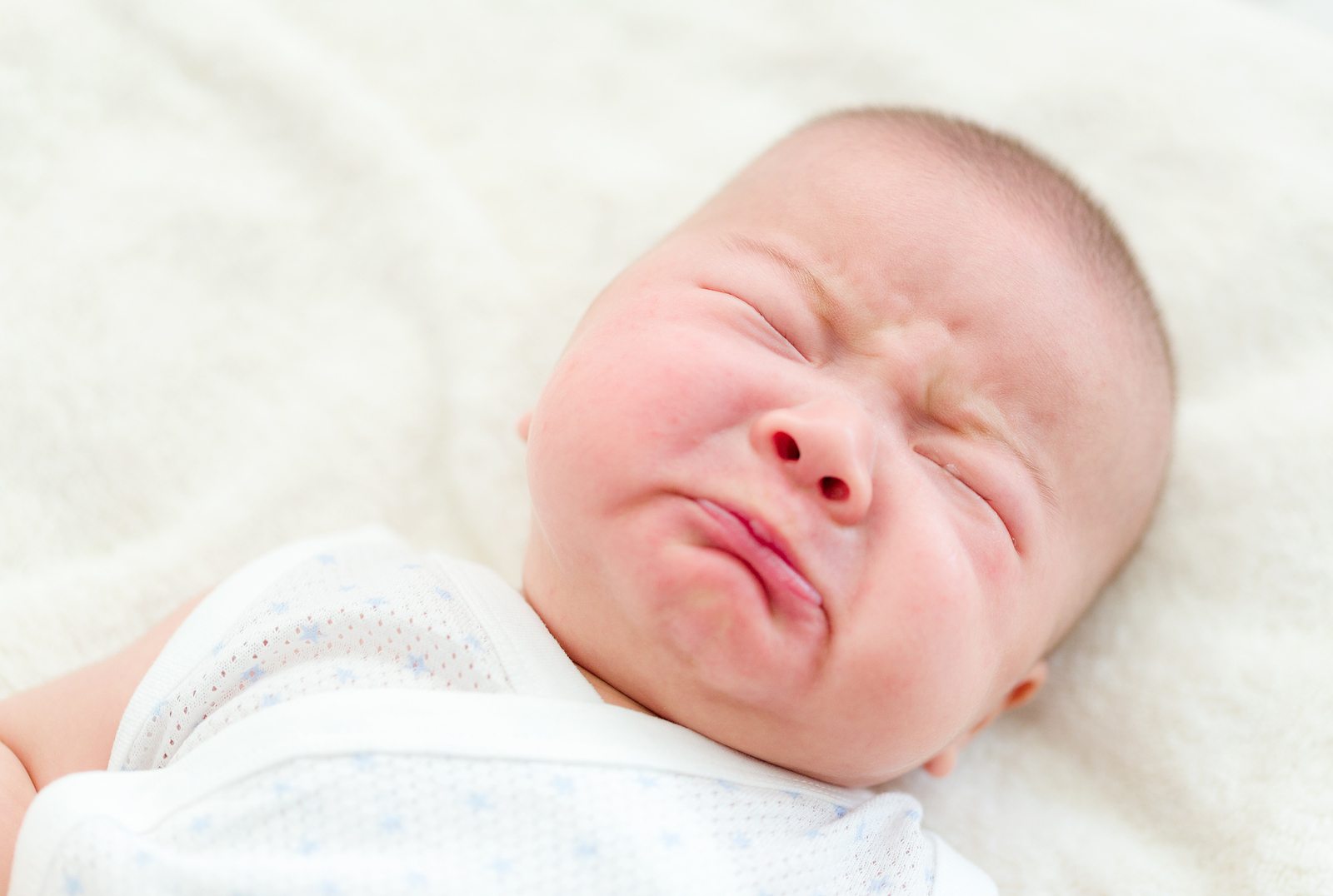 Aerofagia e meteorismo nel neonato: i rimedi naturali