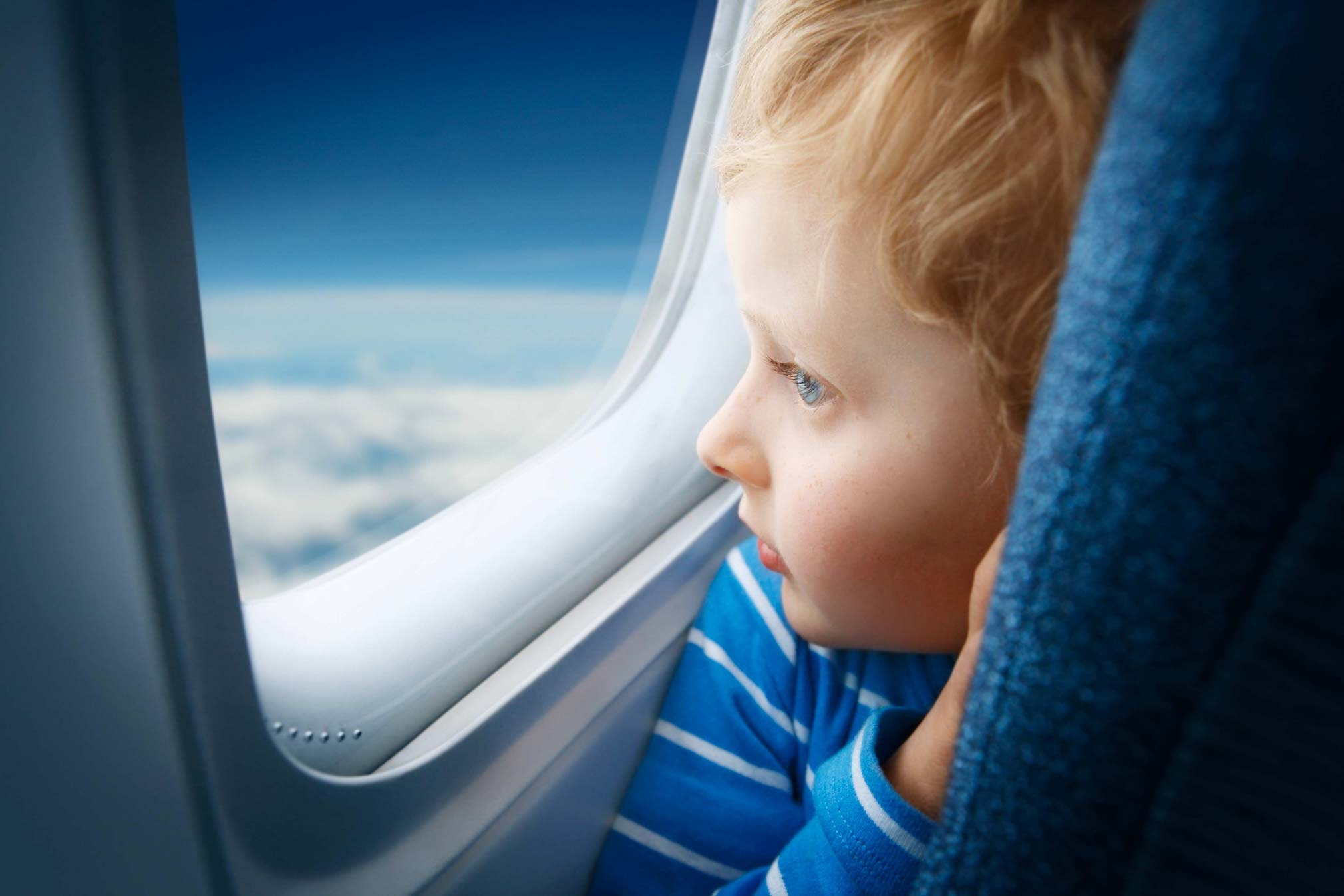 A che età i bambini possono viaggiare da soli