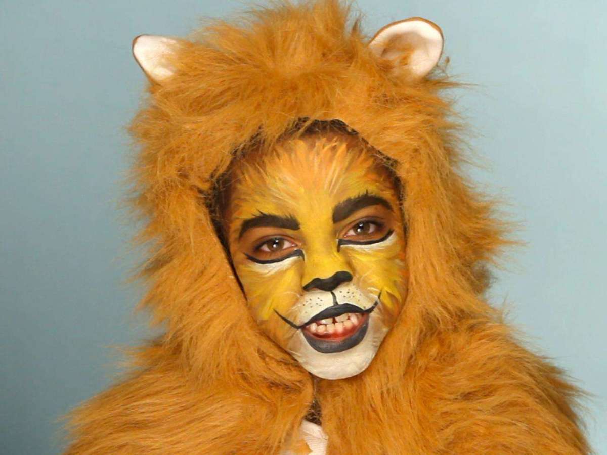 Costume da leone fai da te per bambini: le idee più belle [FOTO]