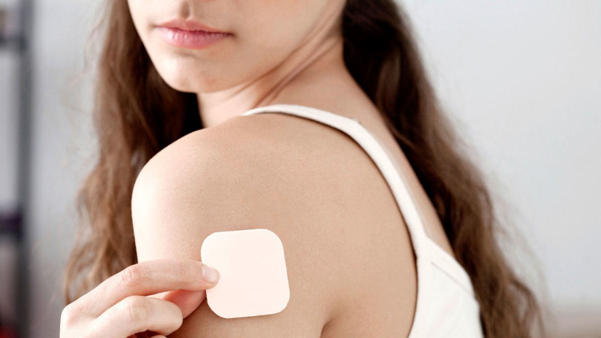 Cerotto contraccettivo: come funziona, costo e controindicazioni