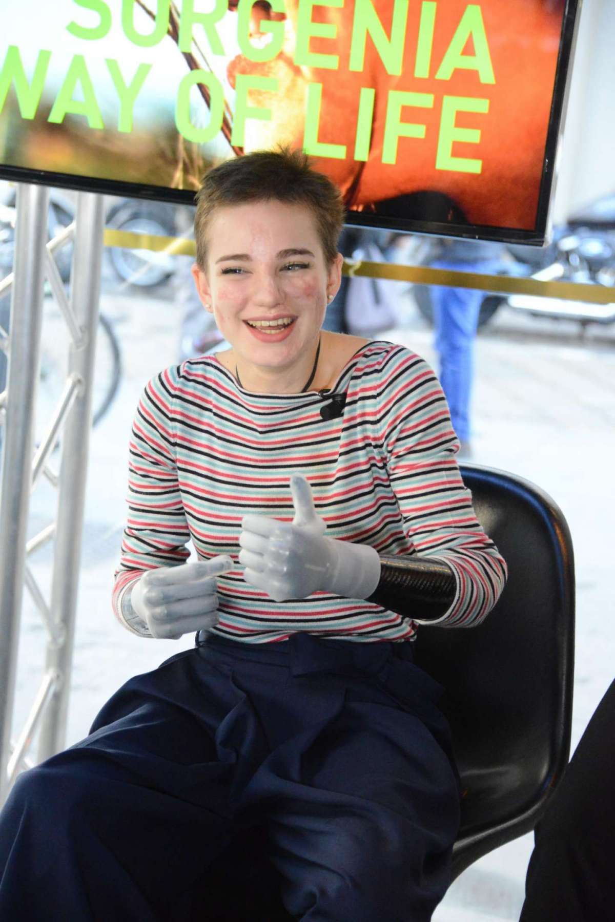 Bebe Vio E Il Gestaccio Ad Alessandro Cattelan Foto Pourfemme