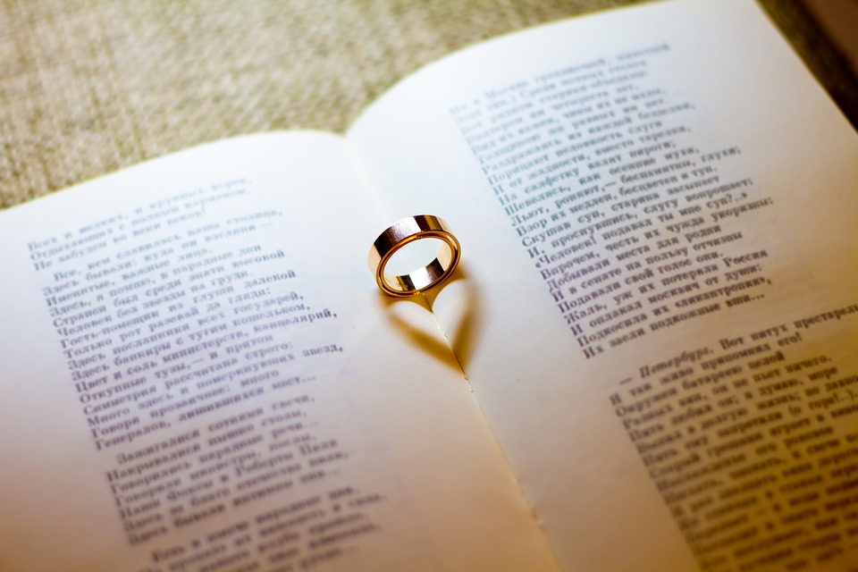 Promessa di matrimonio e fede nuziale