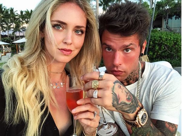 Gli amici di Chiara Ferragni contro Fedez: è troppo tamarro