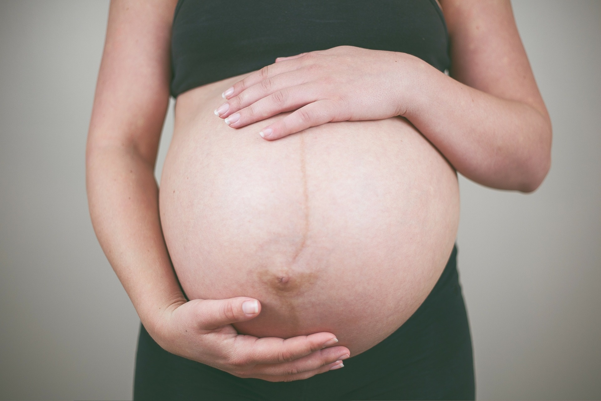 Dolori mestruali in gravidanza: cause e cosa fare