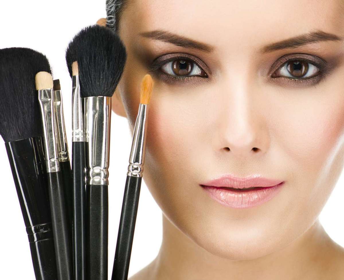 I migliori pennelli economici per il trucco