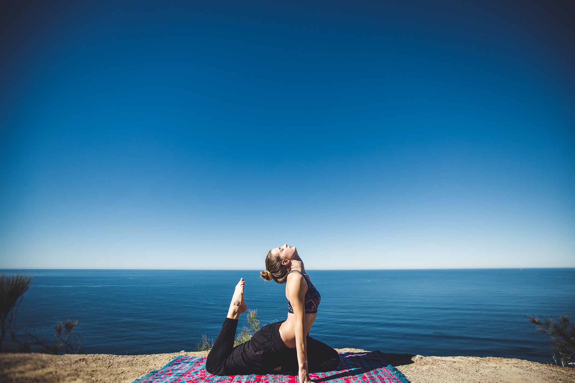 Vinyasa flow yoga, cos’è? Benefici della disciplina per dimagrire