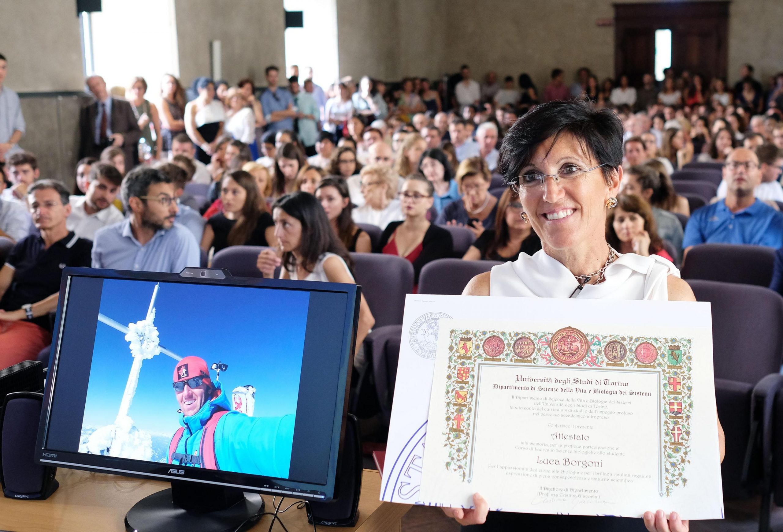 Il figlio muore sul Cervino, la madre discute la sua tesi di laurea