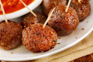 polpette su piatto