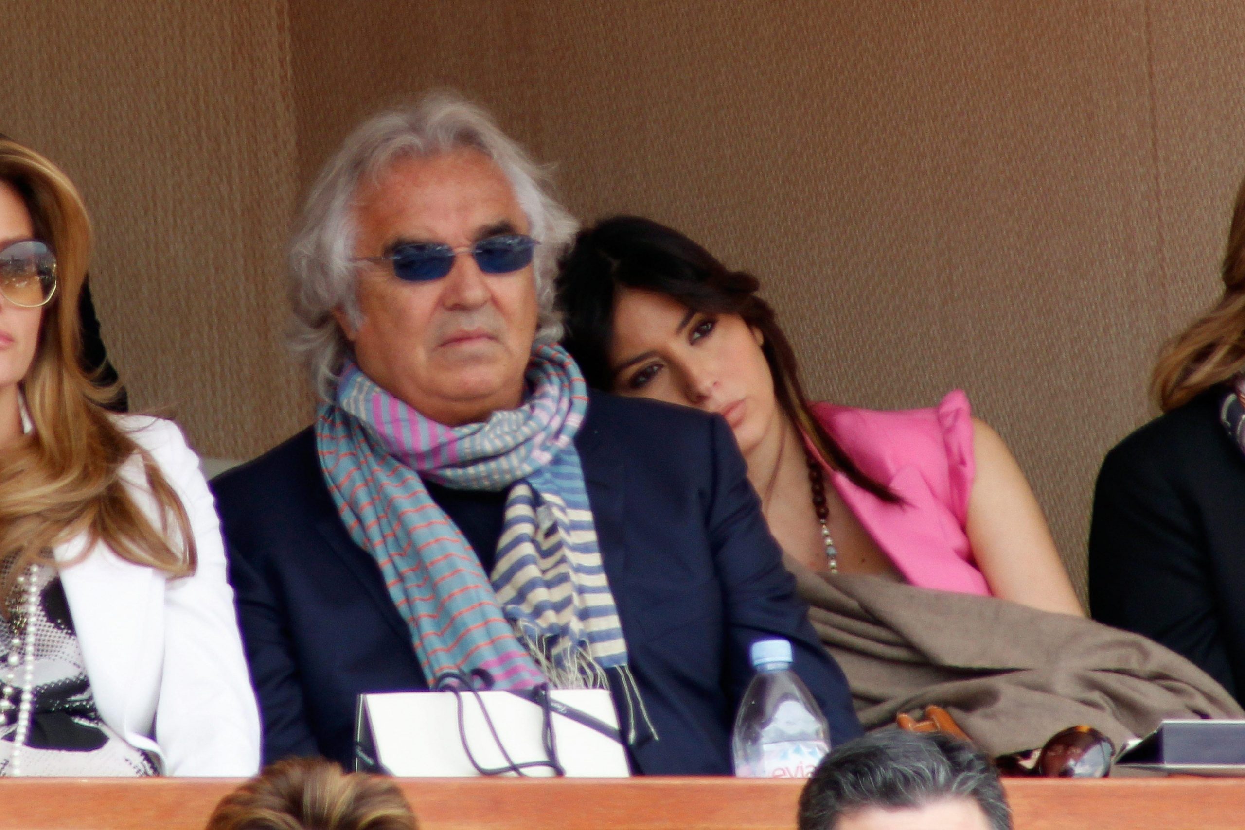 Flavio Briatore e Elisabetta Gregoraci in crisi: lui sempre solo al Billionaire