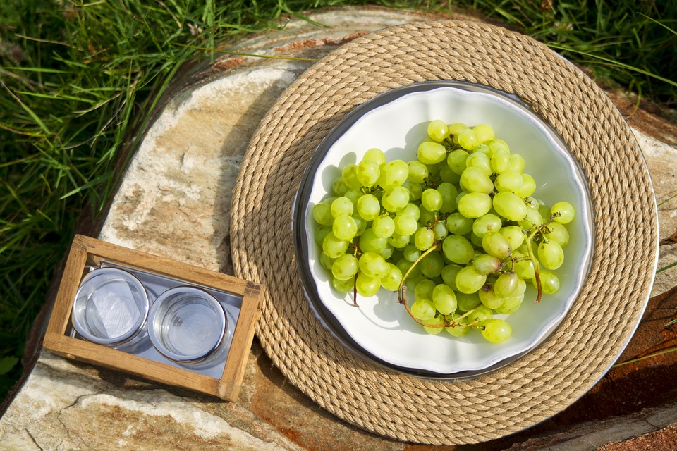 Dieta dell’uva per dimagrire: menù e schema del regime disintossicante