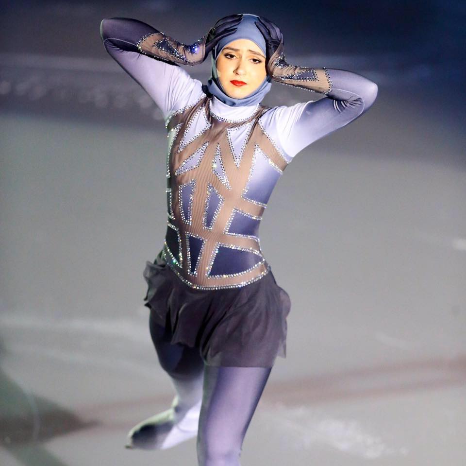 Zahra Lari: ecco chi è la prima pattinatrice sul ghiaccio col velo
