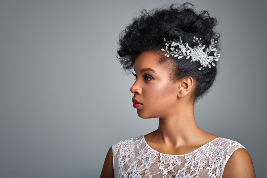 sposa con capelli ricci