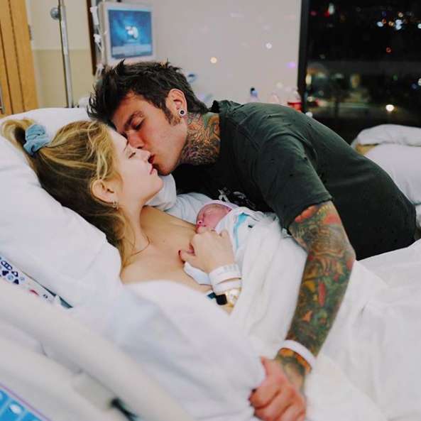 Fedez al figlio Leone: ‘Mi insegni cosa conta nella vita’