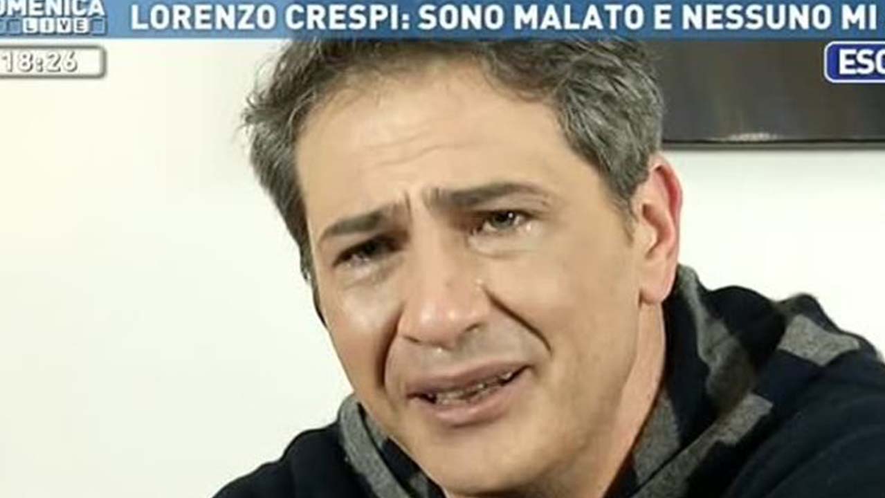 Lorenzo Crespi, rinviato il ricovero in ospedale: la rabbia dell’attore