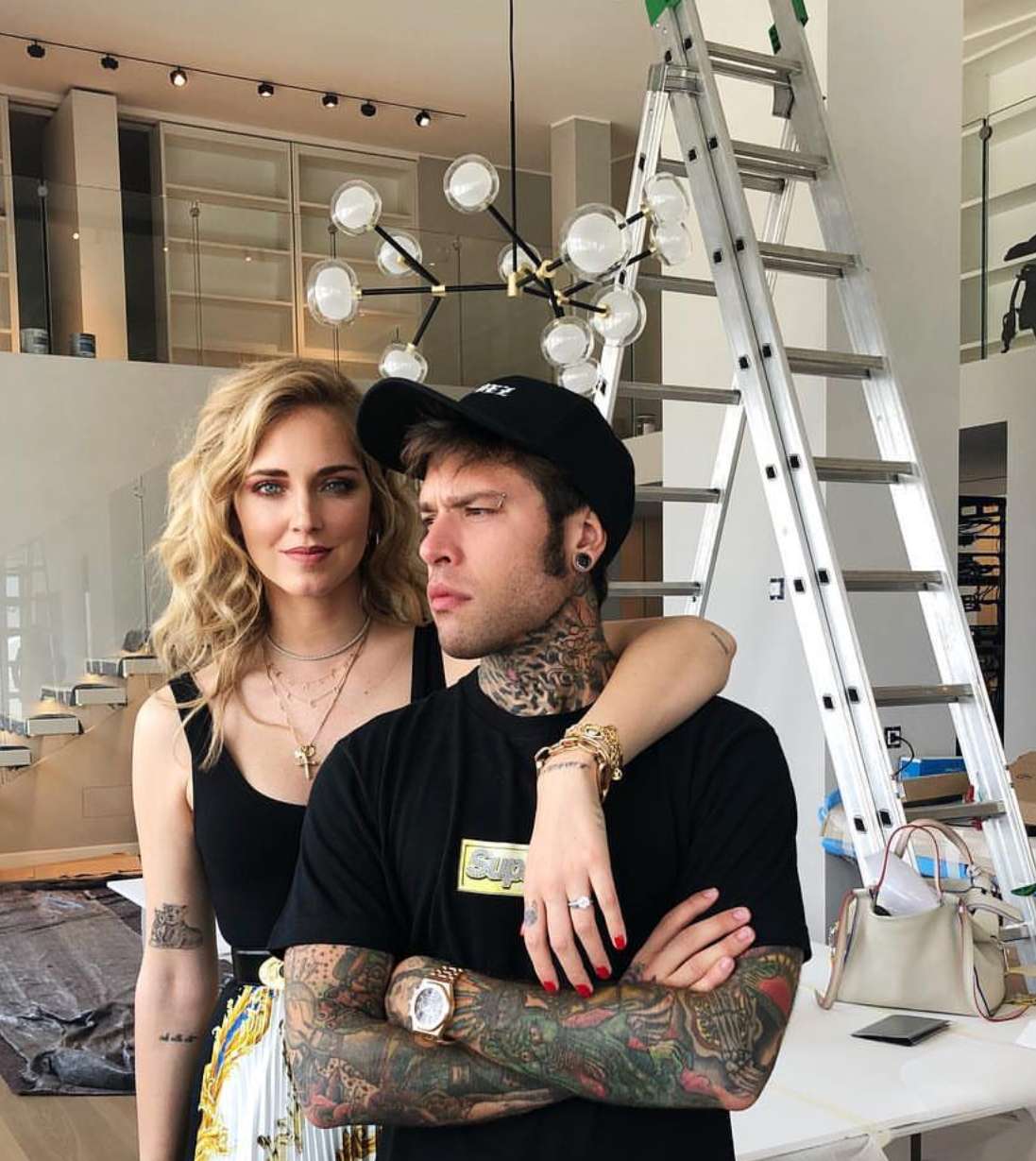 Chiara Ferragni a Fedez ‘Io non stiro niente’, e scoppia la bufera sul web